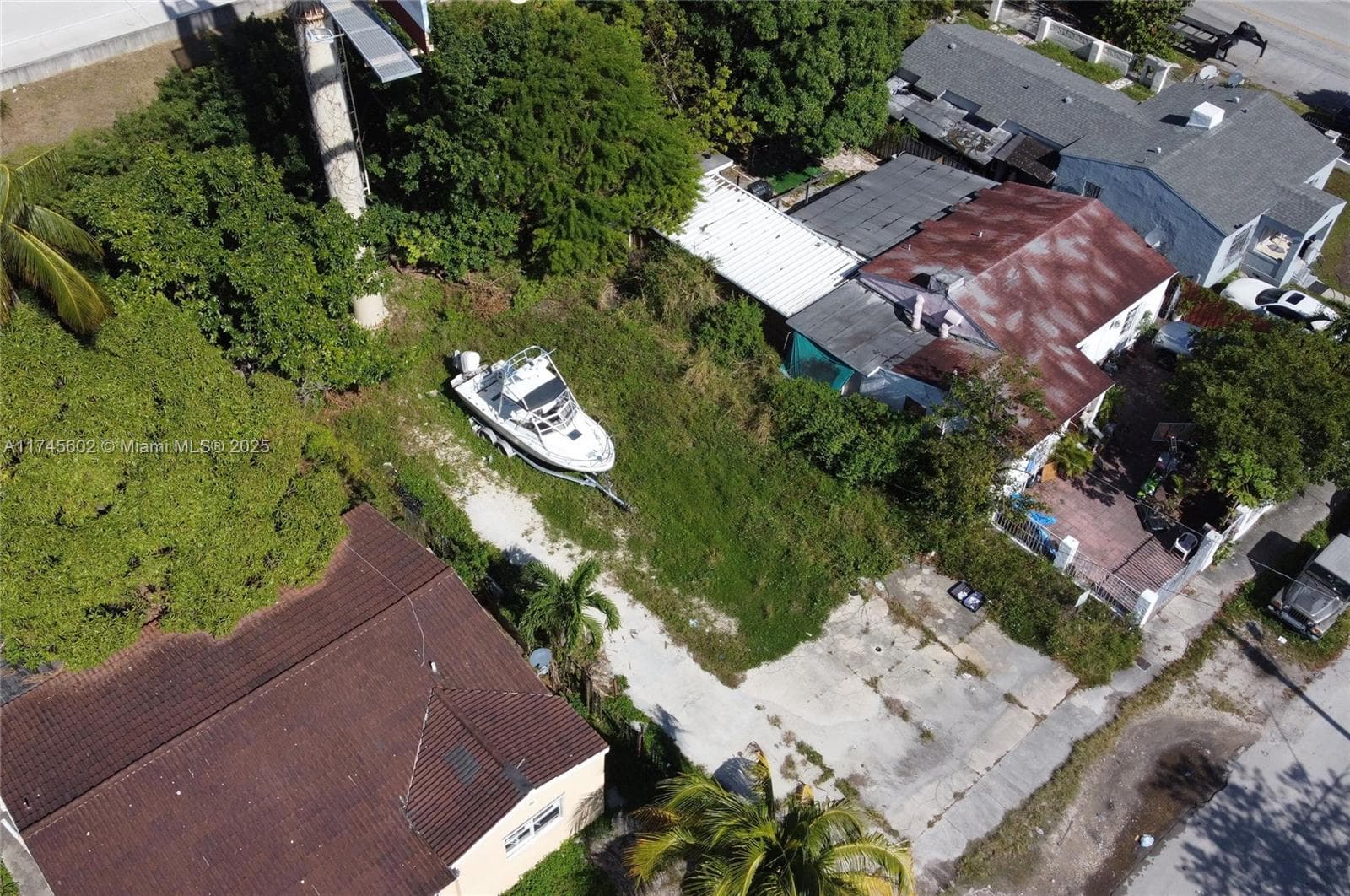 321 NW 37th St, Miami FL 33127 — 14