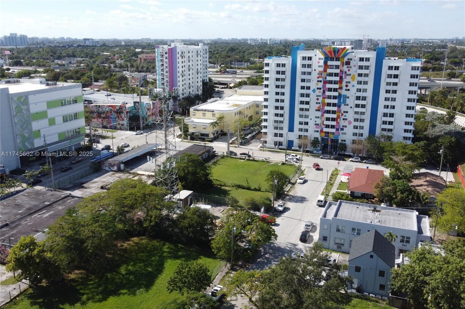 321 NW 37th St, Miami FL 33127 — 4