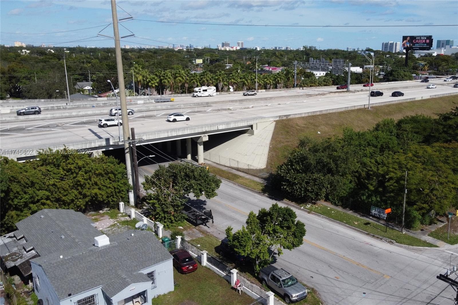 321 NW 37th St, Miami FL 33127 — 21
