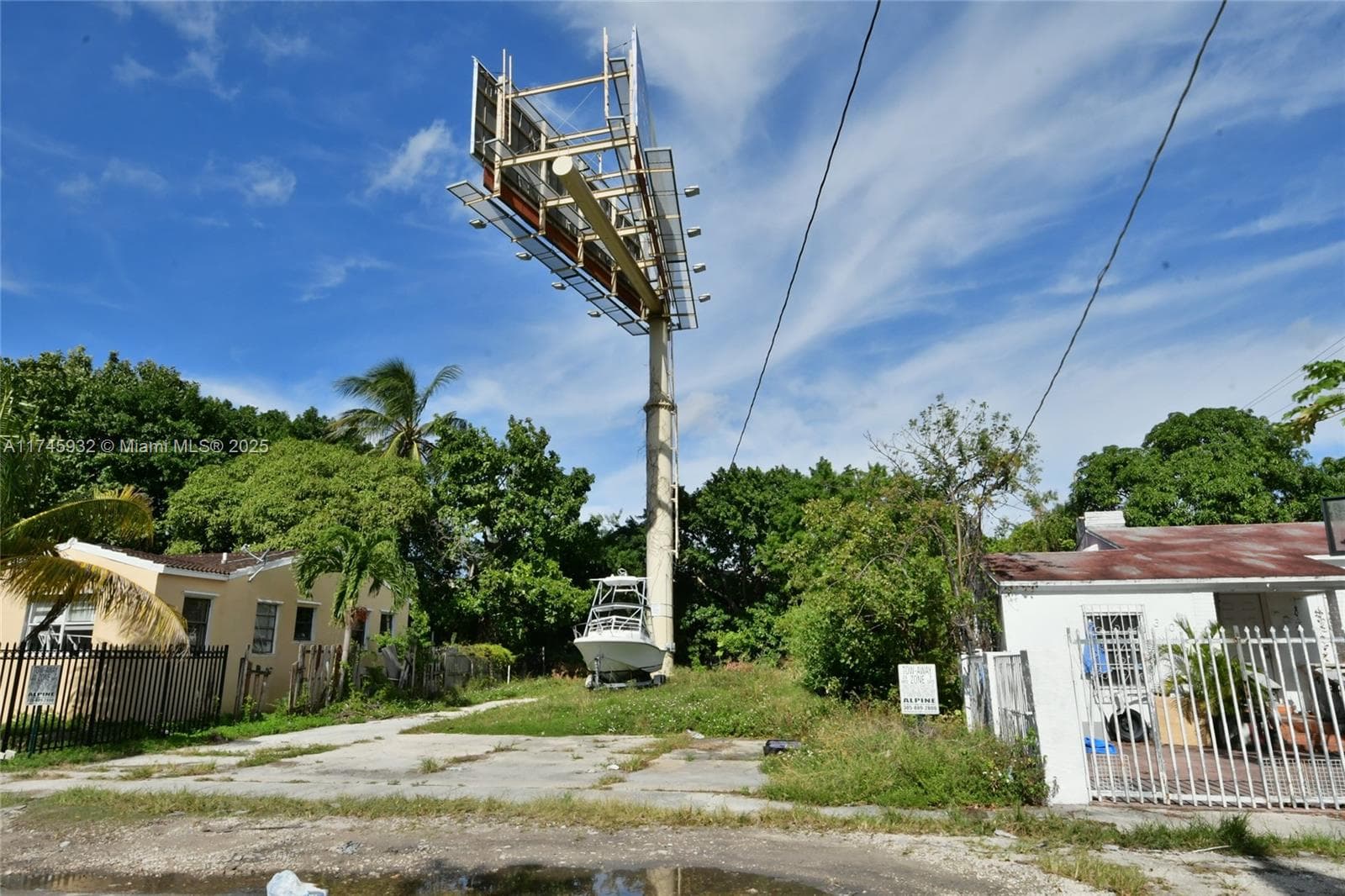 321 NW 37th St, Miami FL 33127 — 32