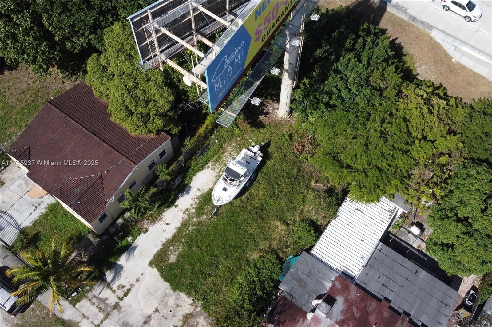 321 NW 37th St, Miami FL 33127 — 2