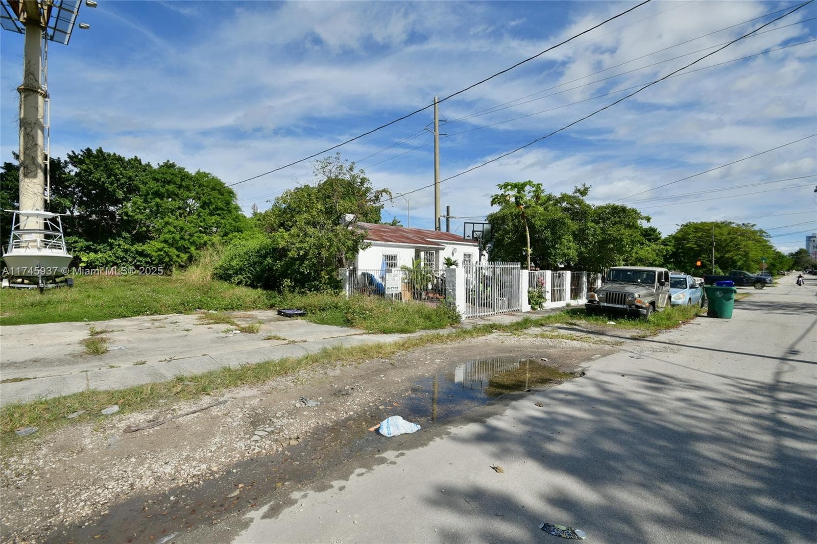 321 NW 37th St, Miami FL 33127 — 45