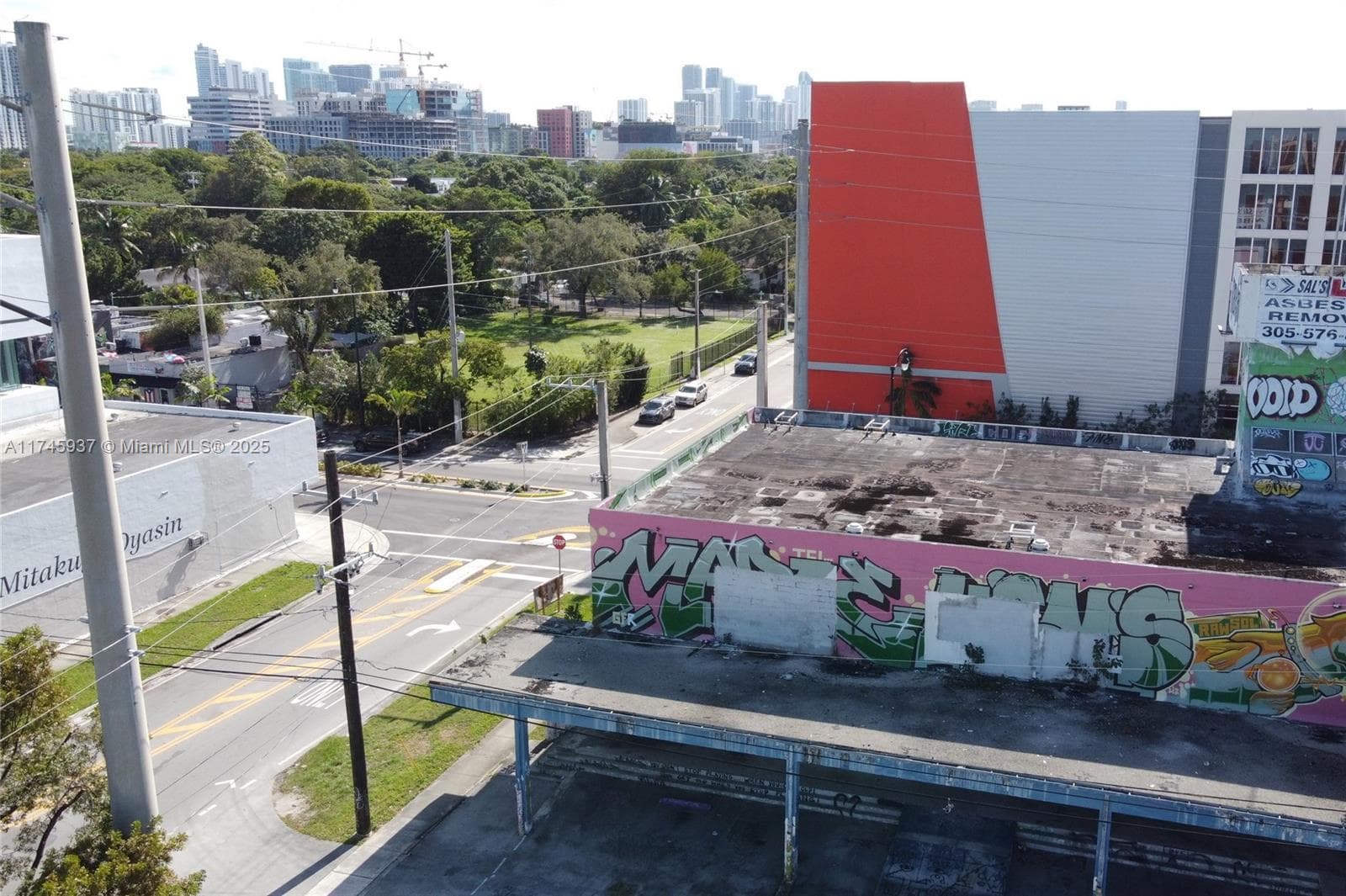 321 NW 37th St, Miami FL 33127 — 25