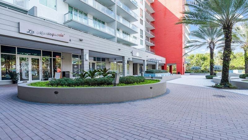 7875 NW 107th ave # 511, Doral FL 33178 — 26