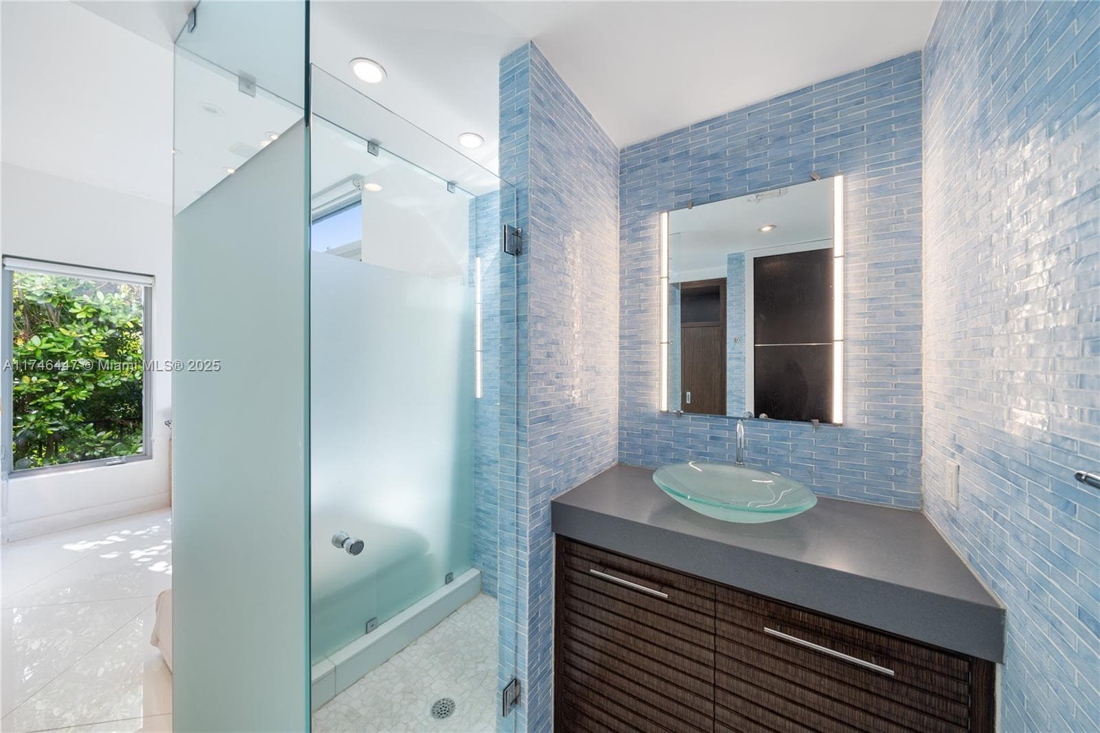 227 E DILIDO DR, Miami Beach FL 33139 — 67