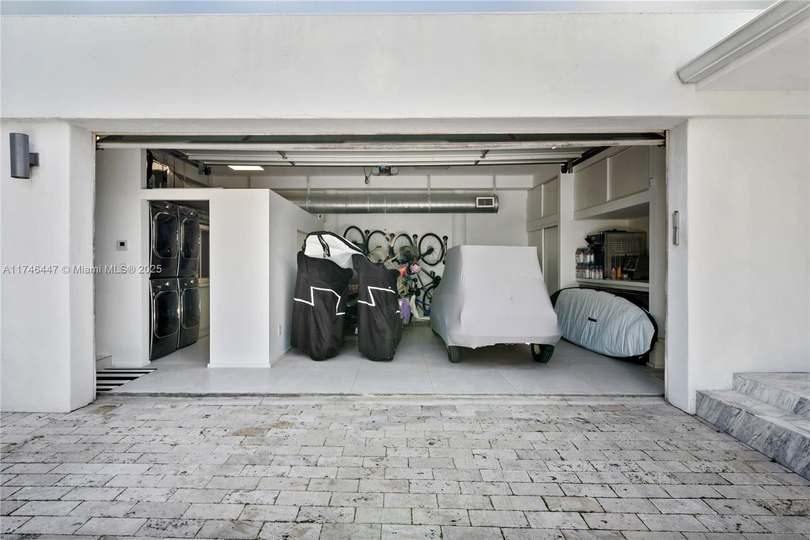227 E DILIDO DR, Miami Beach FL 33139 — 81