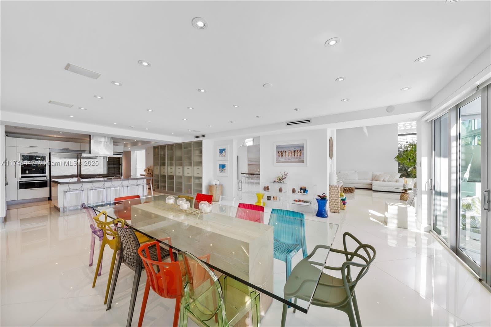227 E DILIDO DR, Miami Beach FL 33139 — 32