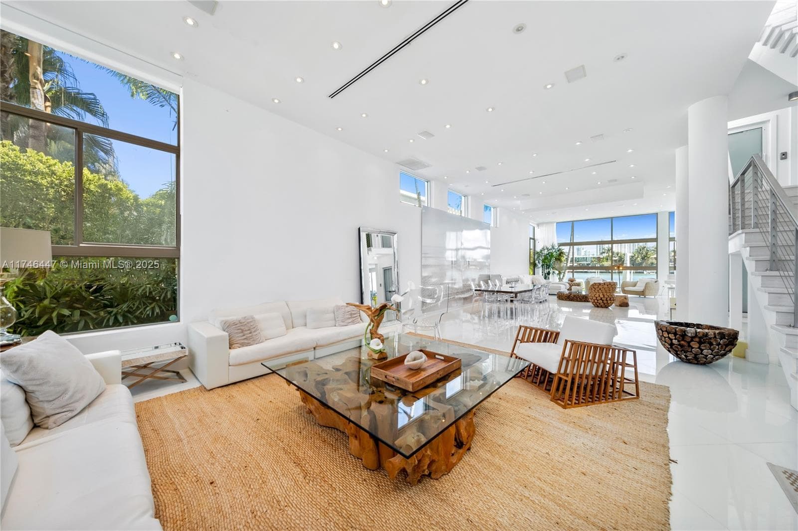 227 E DILIDO DR, Miami Beach FL 33139 — 5