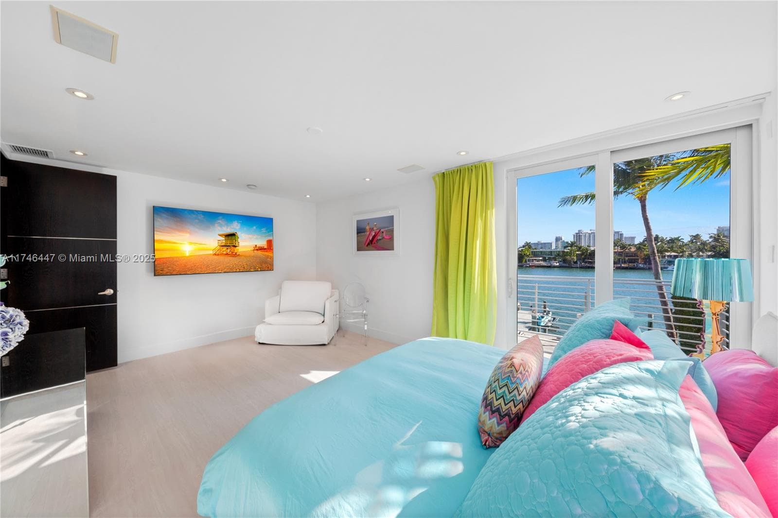 227 E DILIDO DR, Miami Beach FL 33139 — 49
