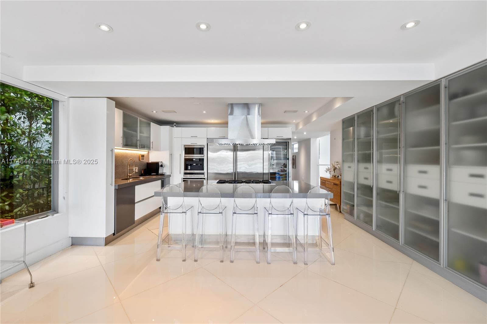 227 E DILIDO DR, Miami Beach FL 33139 — 8
