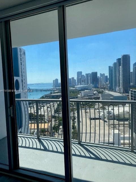 1750 N Bayshore Dr # 3112, Miami FL 33132 — 10
