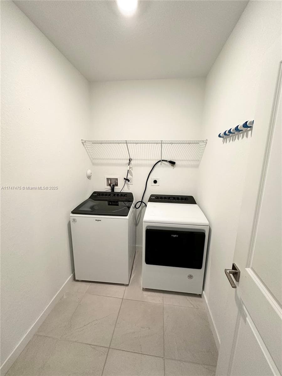 1848 SE 7 Ter # 1848, Homestead FL 33034 — 18