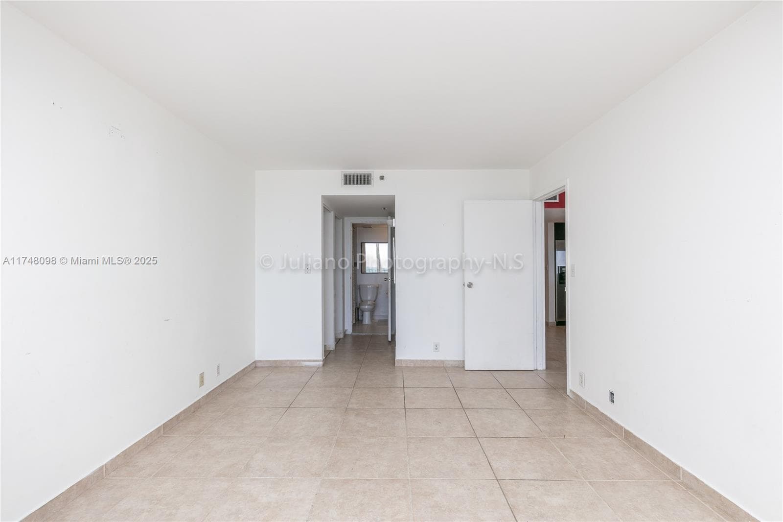 7601 E Treasure Dr # 1108, North Bay Village FL 33141 — 13
