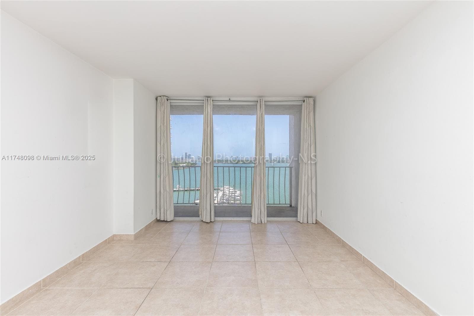 7601 E Treasure Dr # 1108, North Bay Village FL 33141 — 16