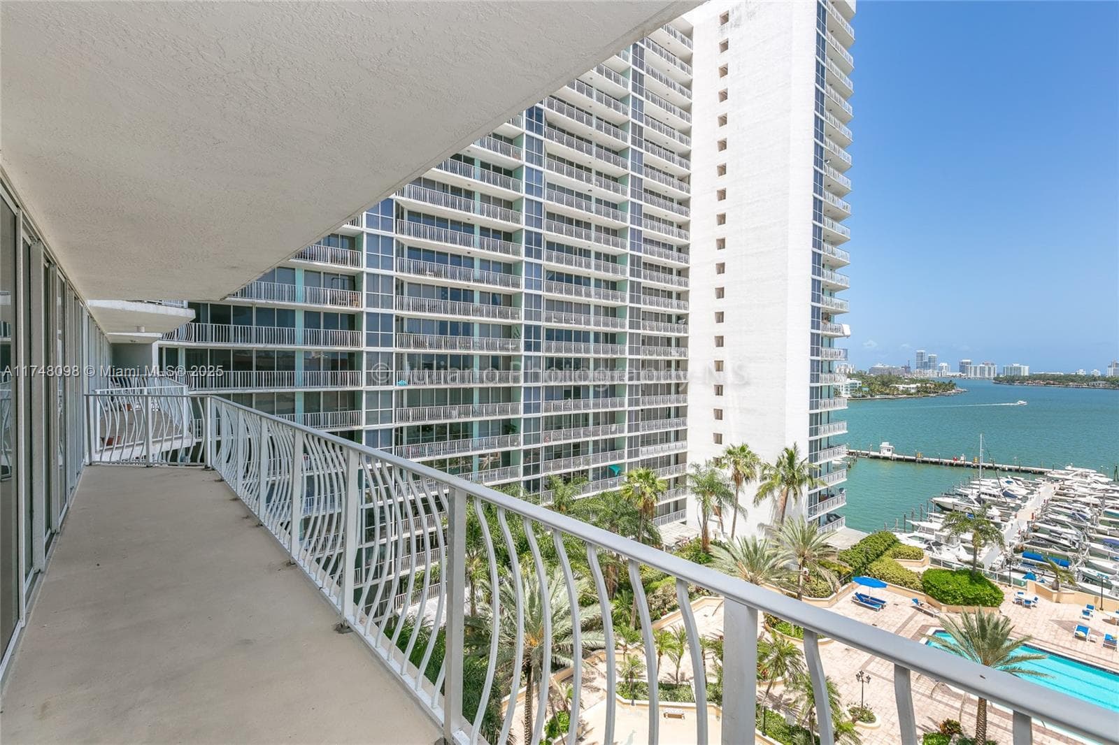 7601 E Treasure Dr # 1108, North Bay Village FL 33141 — 3