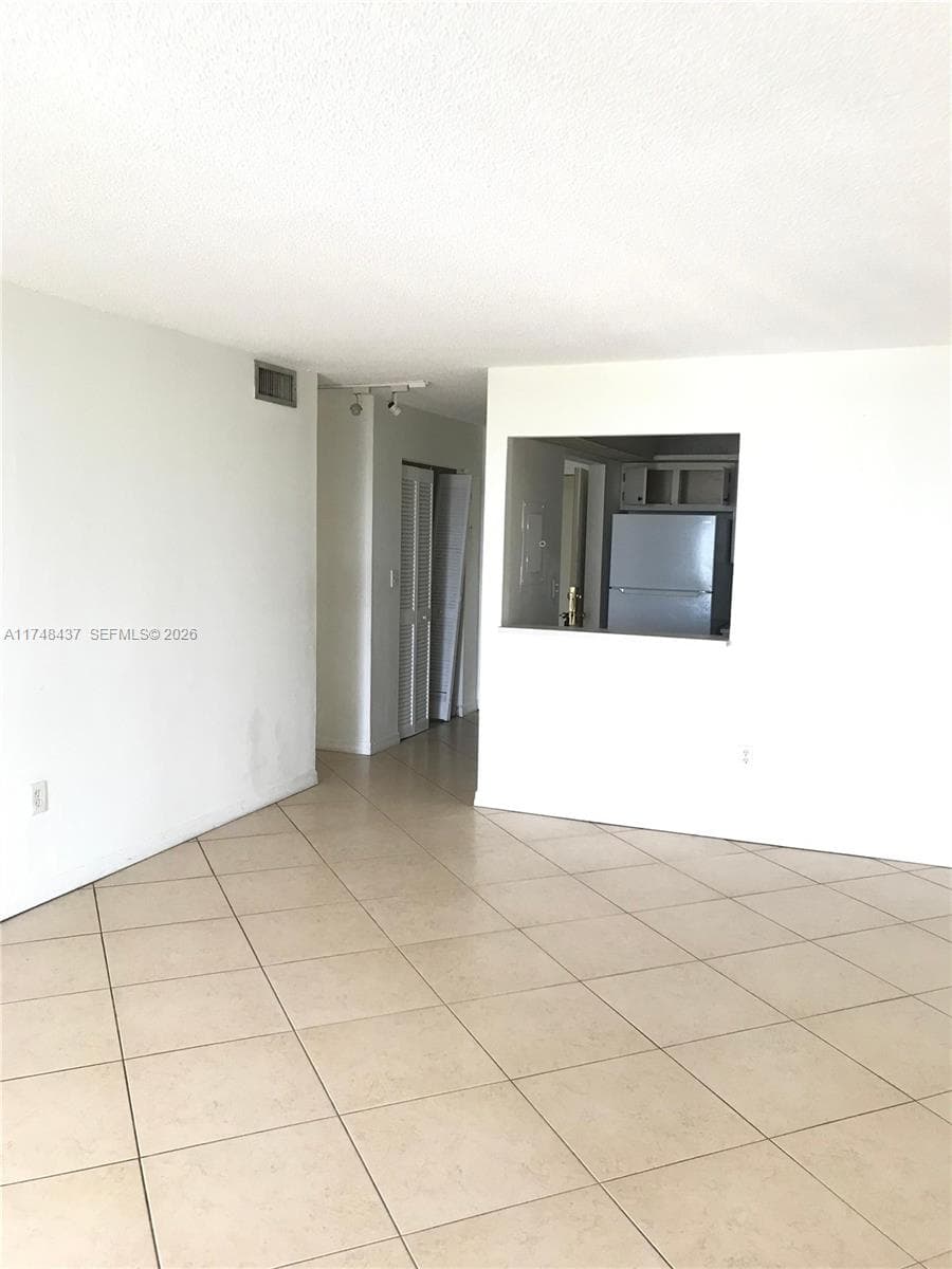 16950 W Dixie Hwy A631 Hwy # 631, North Miami Beach FL 33160 — 9