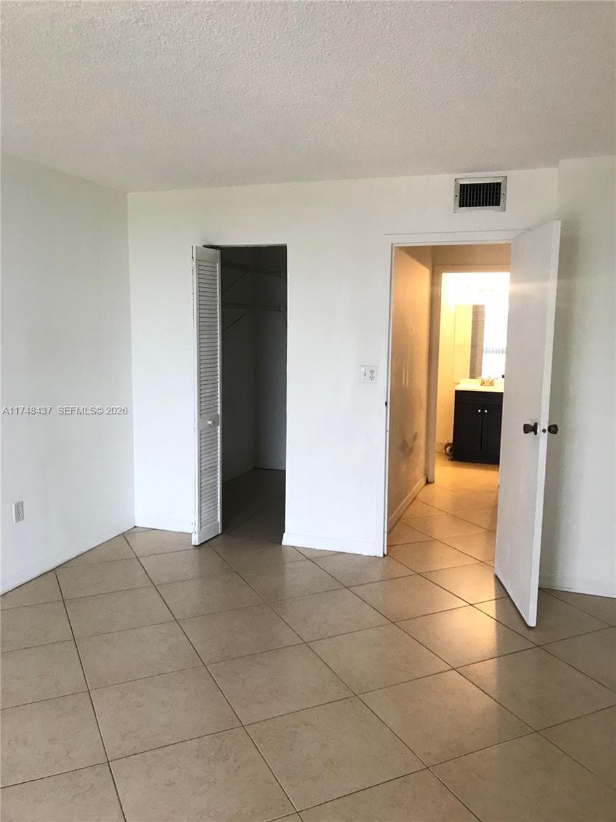 16950 W Dixie Hwy A631 Hwy # 631, North Miami Beach FL 33160 — 11