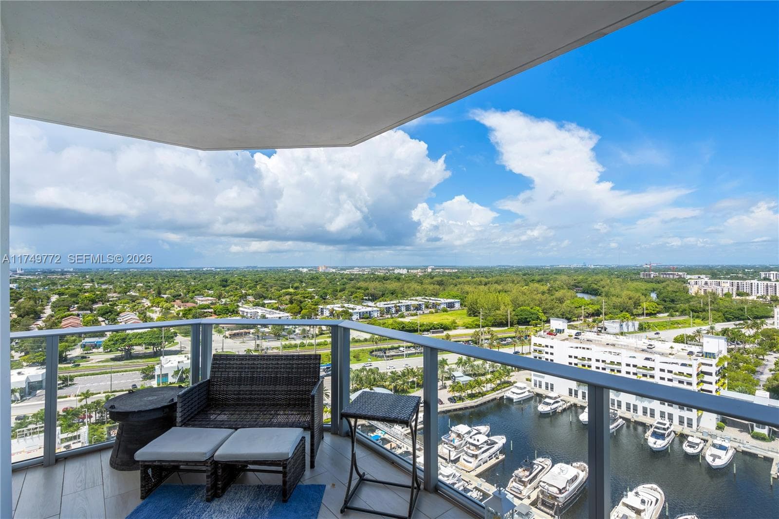 17111 Biscayne Blvd # 2001, North Miami Beach FL 33160 — 32