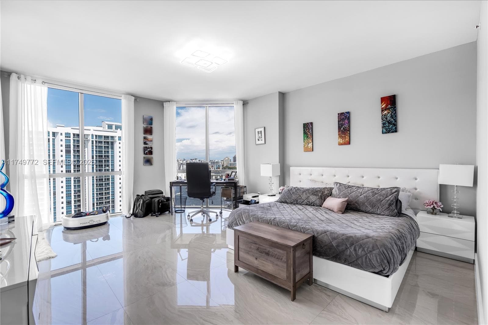 17111 Biscayne Blvd # 2001, North Miami Beach FL 33160 — 19