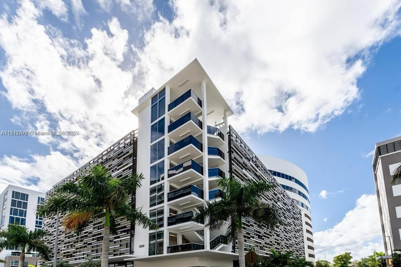 2920 NE 207th St # 801, Aventura FL 33180 — 2