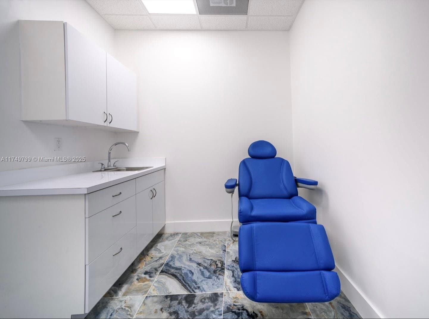 2920 NE 207th St # 801, Aventura FL 33180 — 8