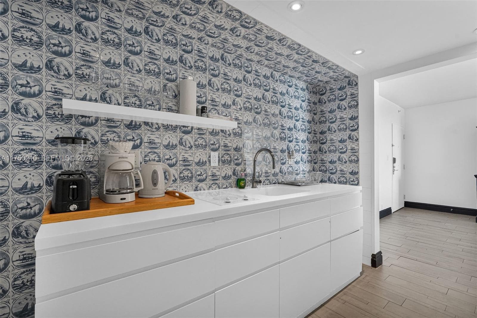 1100 West Ave # 916, Miami Beach FL 33139 — 16