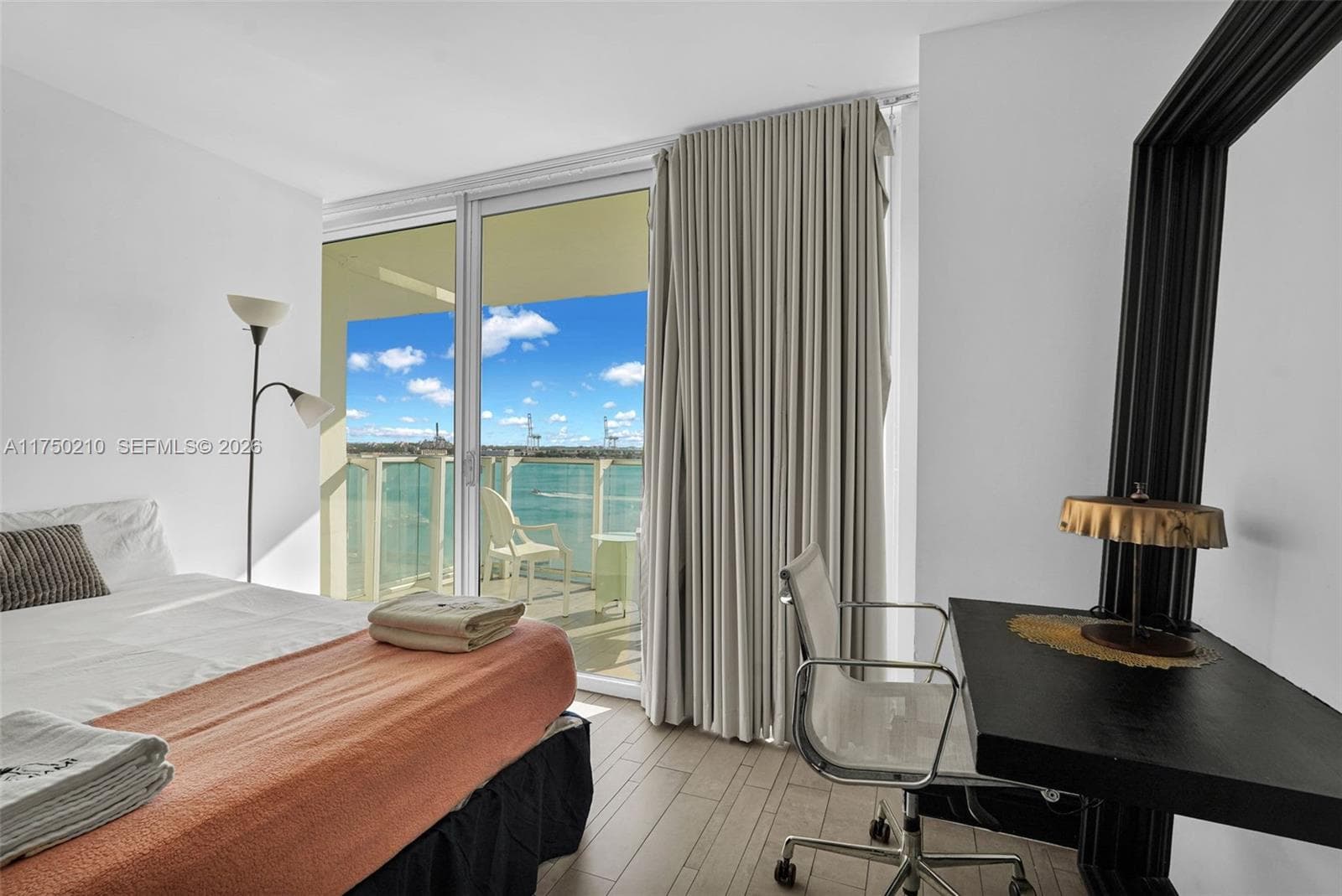 1100 West Ave # 916, Miami Beach FL 33139 — 14