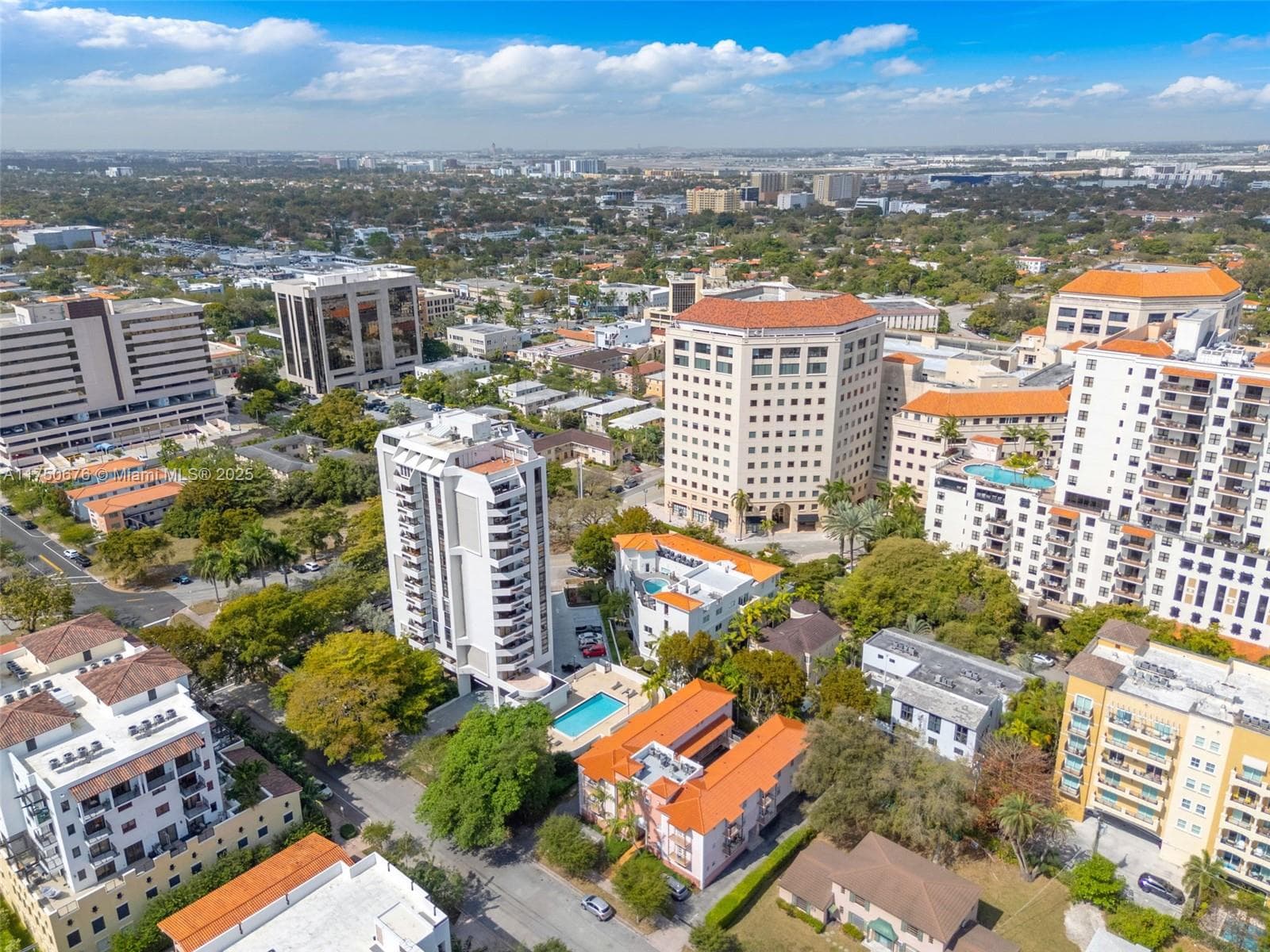 29 Santillane Ave # 7, Coral Gables FL 33134 — 27
