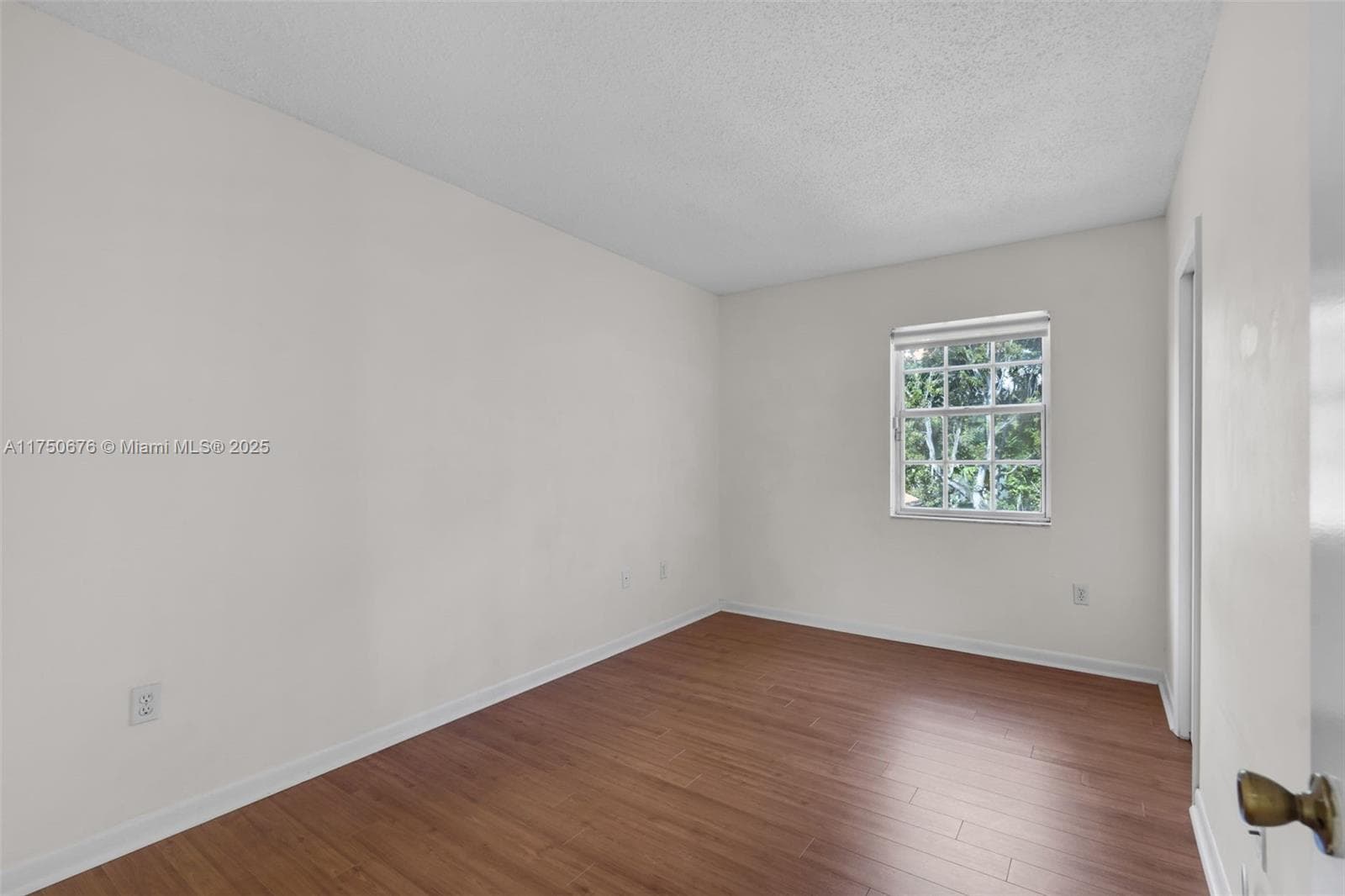 29 Santillane Ave # 7, Coral Gables FL 33134 — 16