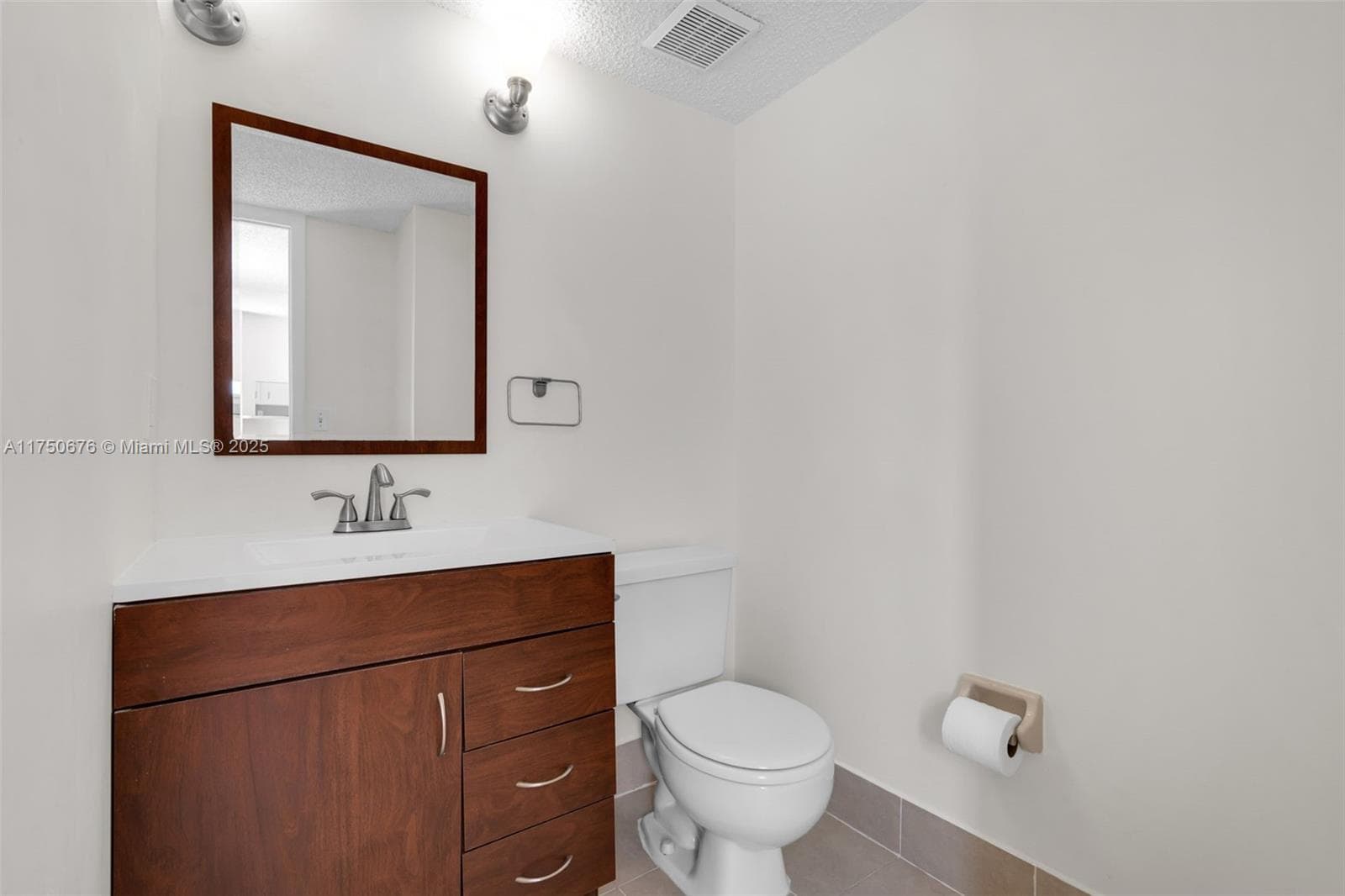 29 Santillane Ave # 7, Coral Gables FL 33134 — 12