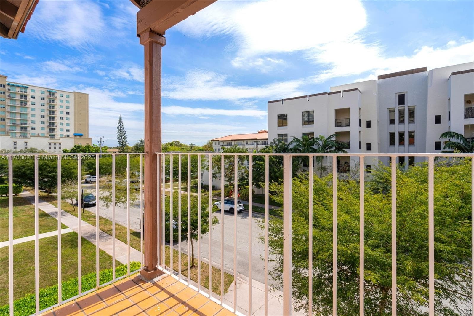 29 Santillane Ave # 7, Coral Gables FL 33134 — 22