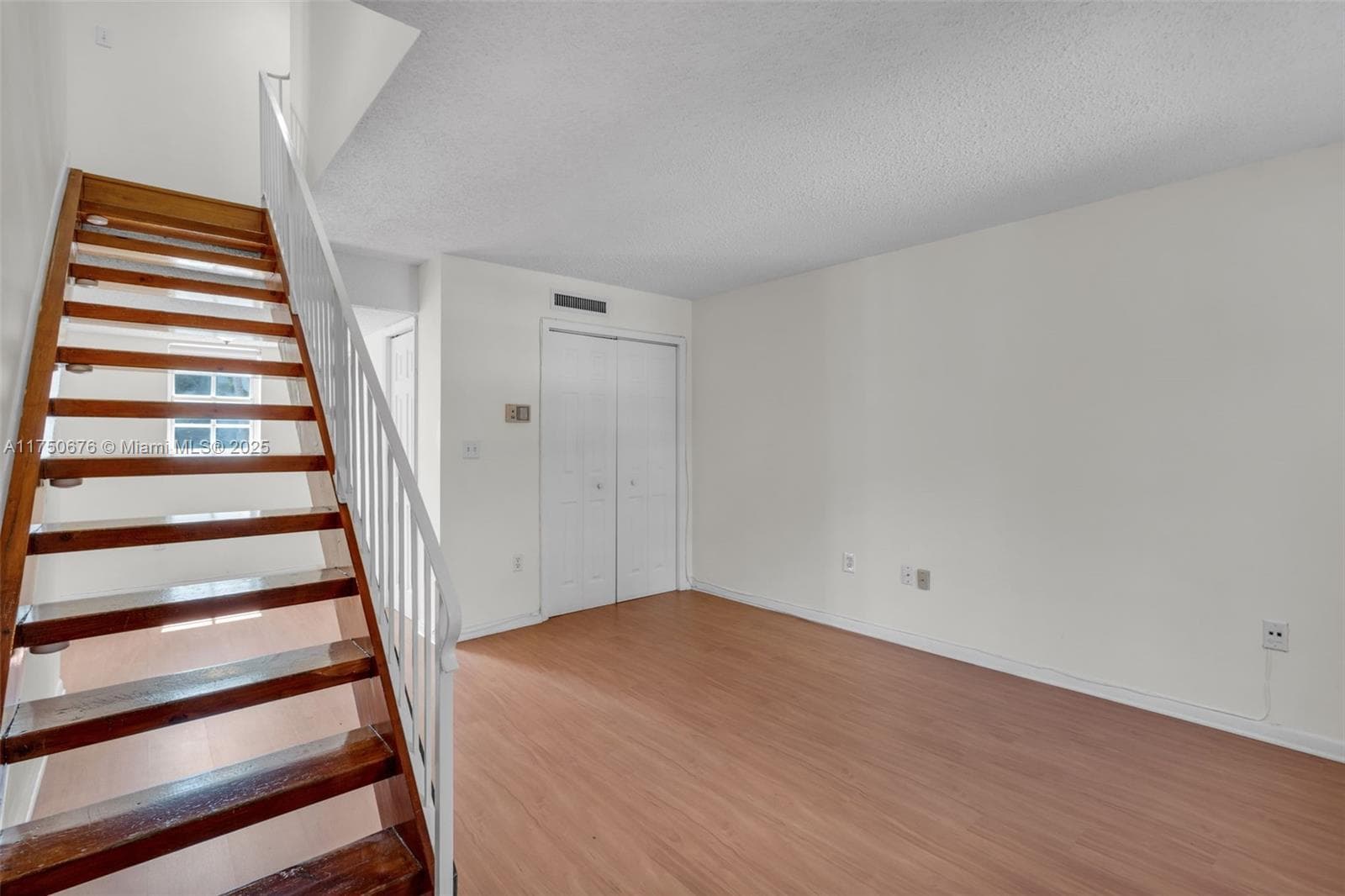 29 Santillane Ave # 7, Coral Gables FL 33134 — 5