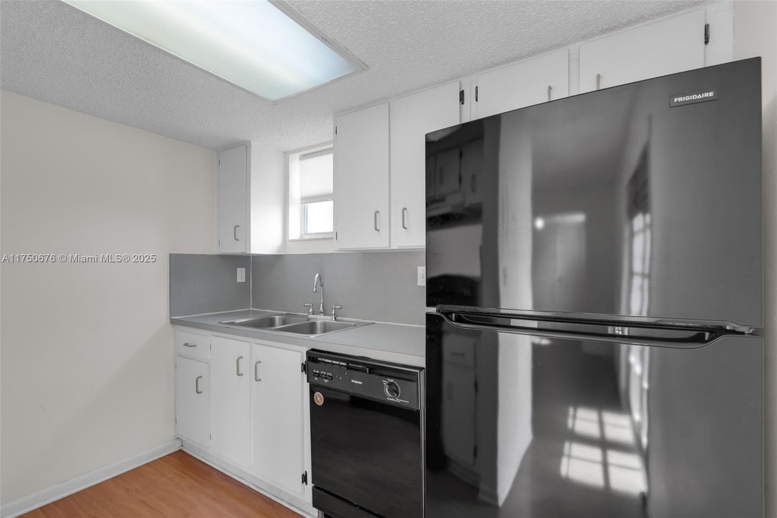 29 Santillane Ave # 7, Coral Gables FL 33134 — 9