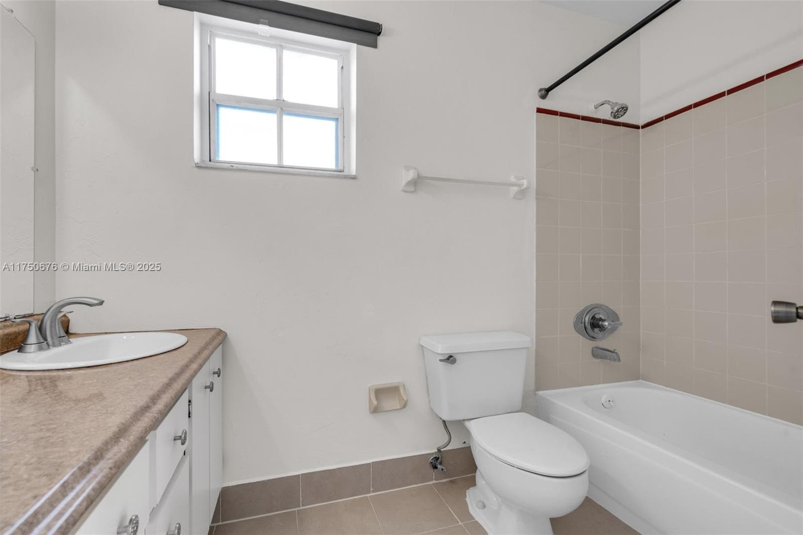 29 Santillane Ave # 7, Coral Gables FL 33134 — 15