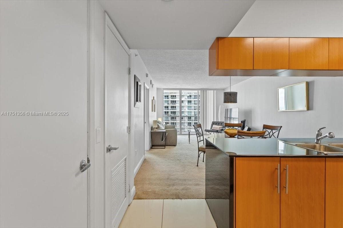 1750 N Bayshore Dr # 4809, Miami FL 33132 — 1
