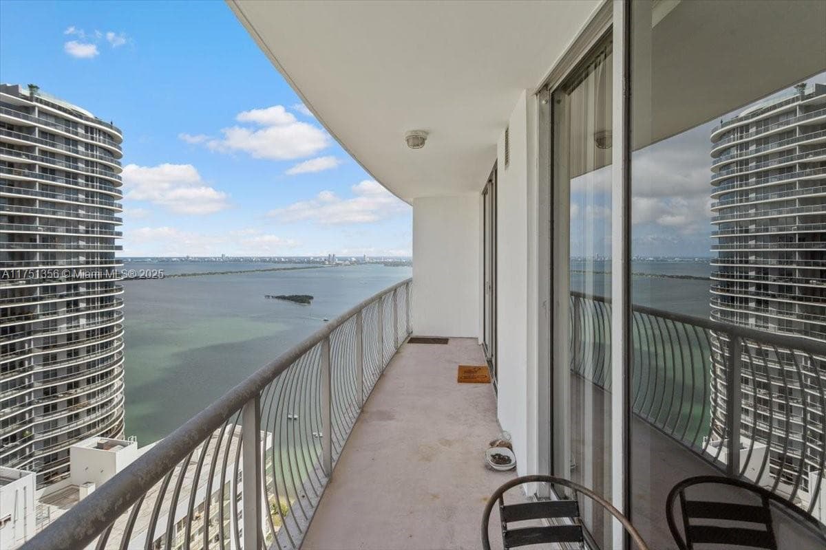 1750 N Bayshore Dr # 4809, Miami FL 33132 — 5