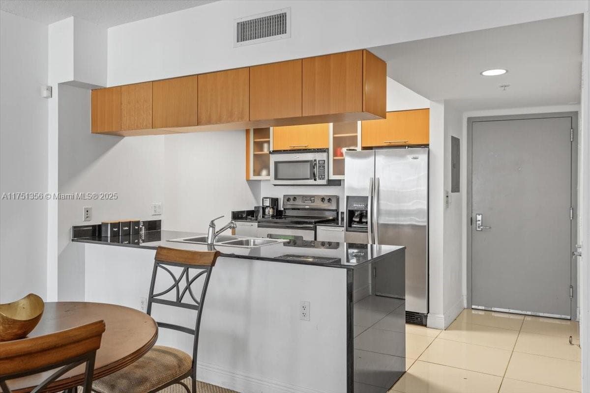 1750 N Bayshore Dr # 4809, Miami FL 33132 — 8