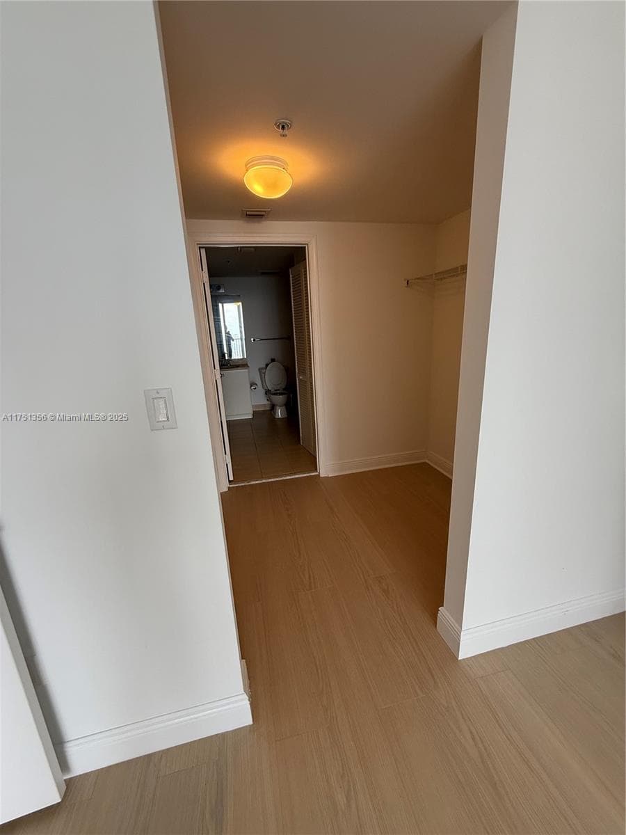 1750 N Bayshore Dr # 4809, Miami FL 33132 — 25