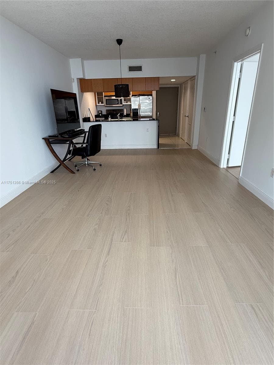1750 N Bayshore Dr # 4809, Miami FL 33132 — 21