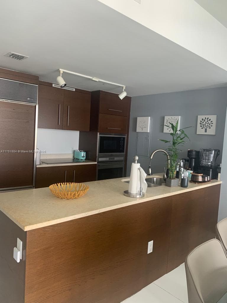 465 Brickell Ave # 2405, Miami FL 33131 — 7