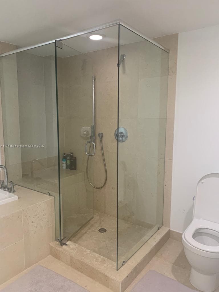 465 Brickell Ave # 2405, Miami FL 33131 — 14