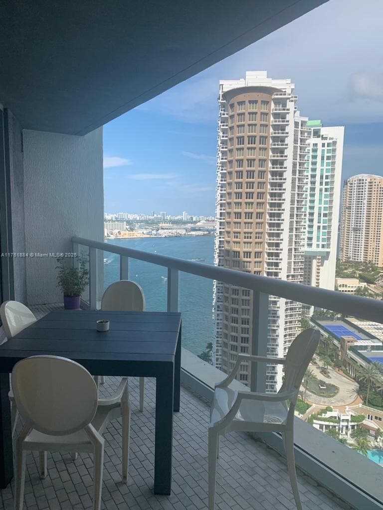 465 Brickell Ave # 2405, Miami FL 33131 — 15