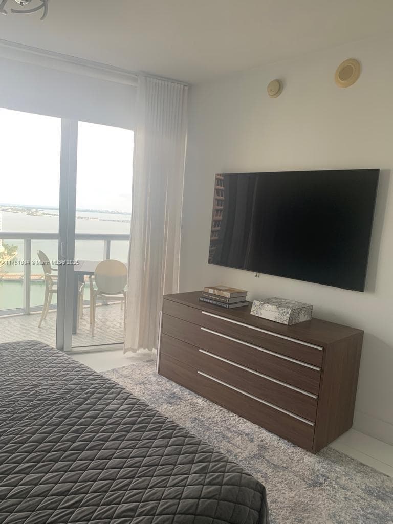 465 Brickell Ave # 2405, Miami FL 33131 — 11