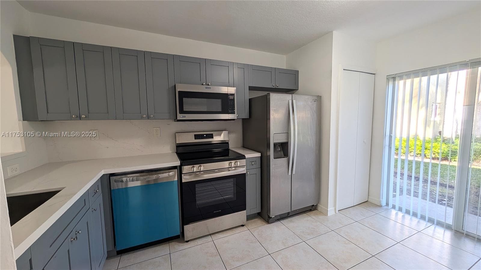 3395 NE 9th St # 103, Homestead FL 33033 — 7