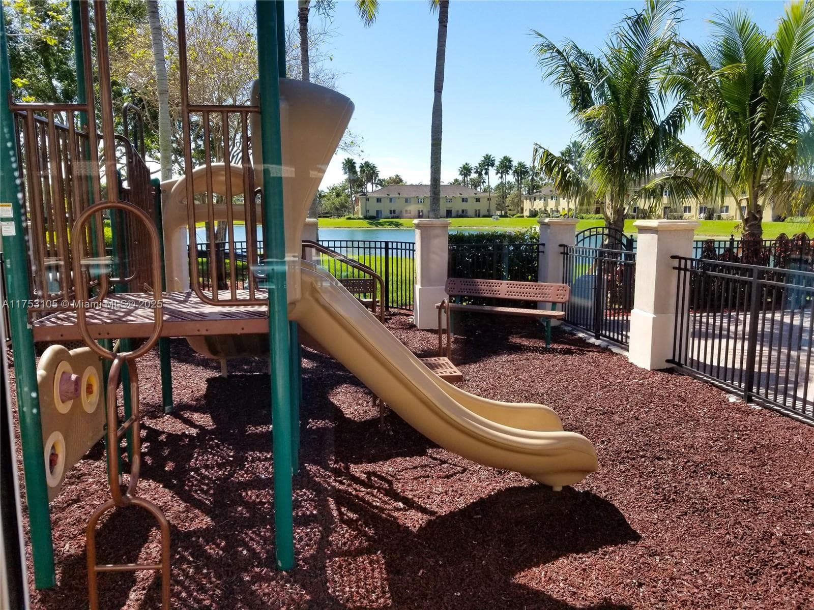 3395 NE 9th St # 103, Homestead FL 33033 — 25