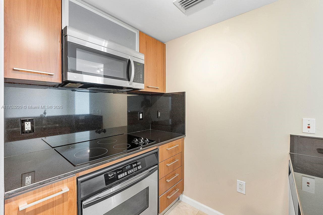 9066 SW 73rd Ct # 1904, Miami FL 33156 — 17