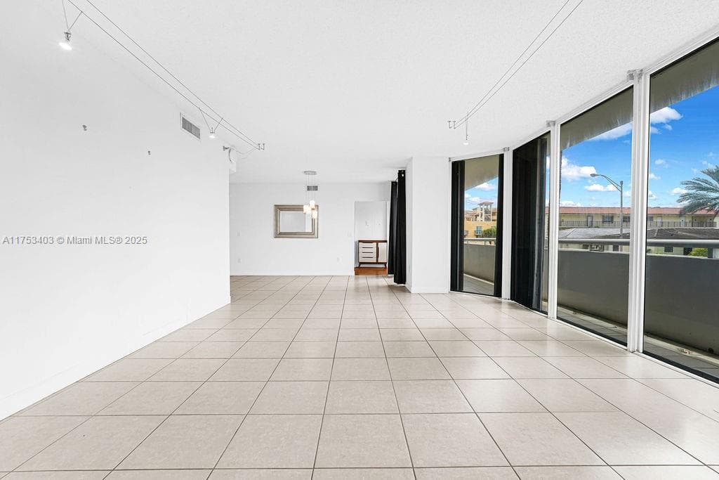 8925 Collins Ave # 2E, Surfside FL 33154 — 13