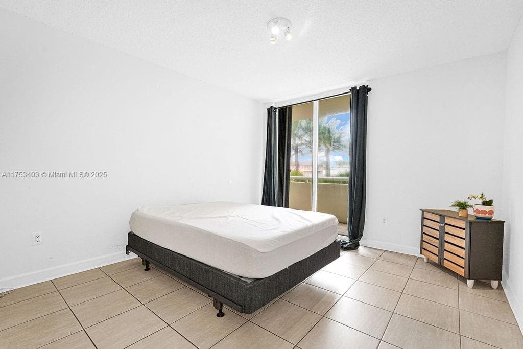 8925 Collins Ave # 2E, Surfside FL 33154 — 17