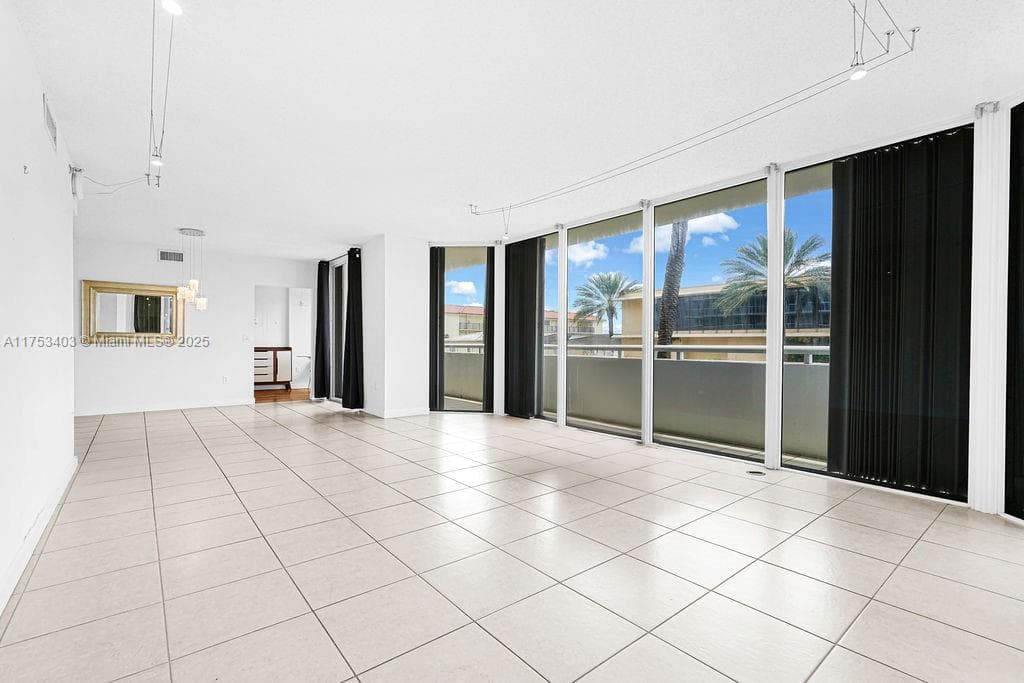 8925 Collins Ave # 2E, Surfside FL 33154 — 12
