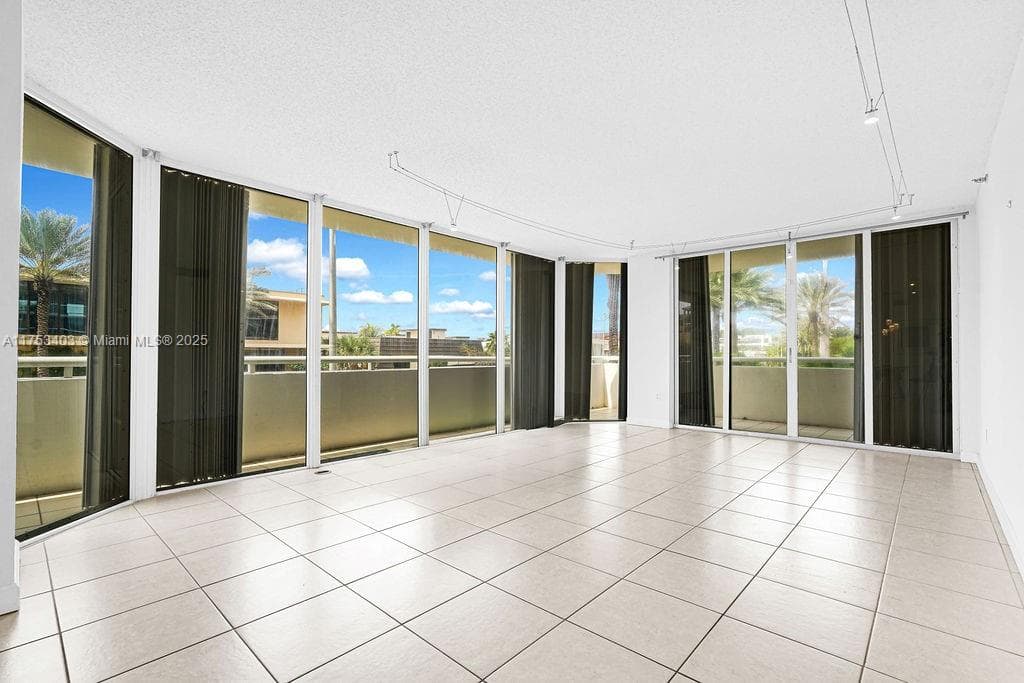 8925 Collins Ave # 2E, Surfside FL 33154 — 7